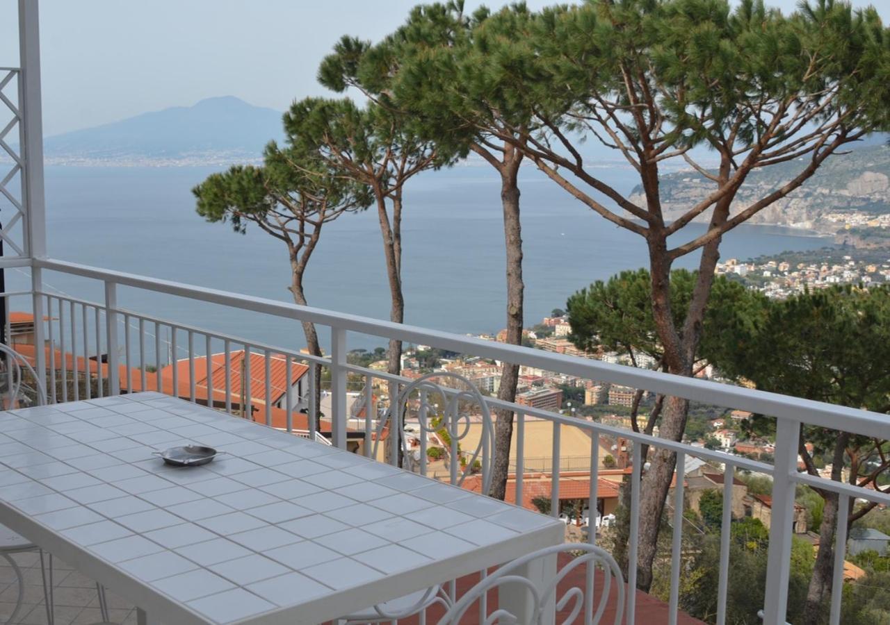 Residence Le Terrazze Sorrento Esterno foto