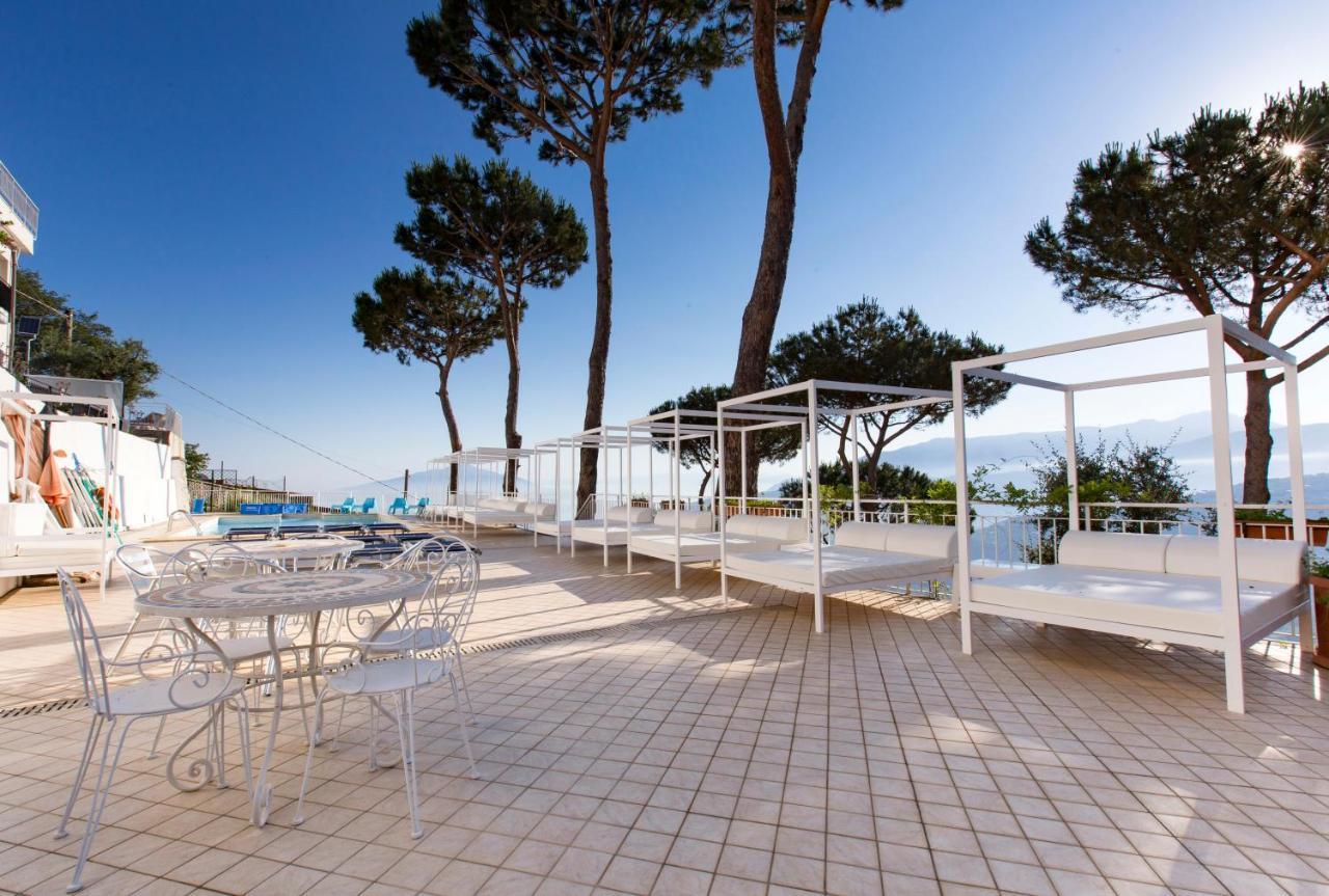 Residence Le Terrazze Sorrento Esterno foto