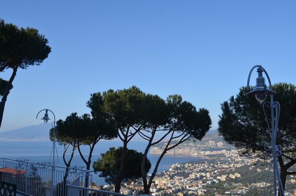 Residence Le Terrazze Sorrento Esterno foto